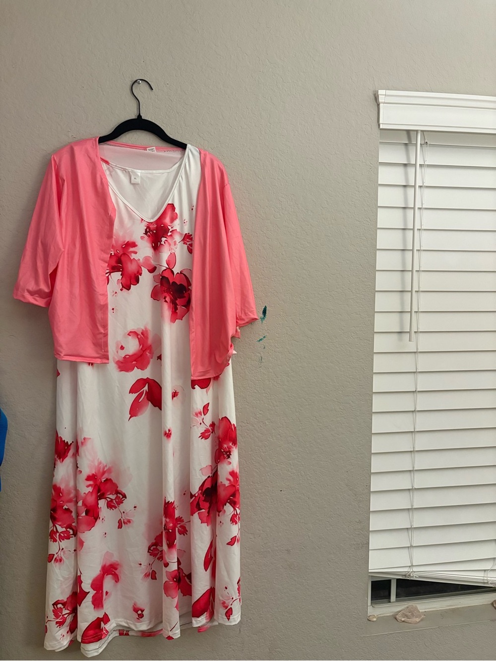 New thin dress tank and jacket XL thin silky material.   Moo-moo